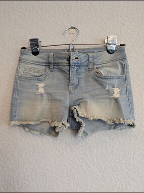 Justice Girl's Sz 10 Light Blue Distressed Denim Shorts